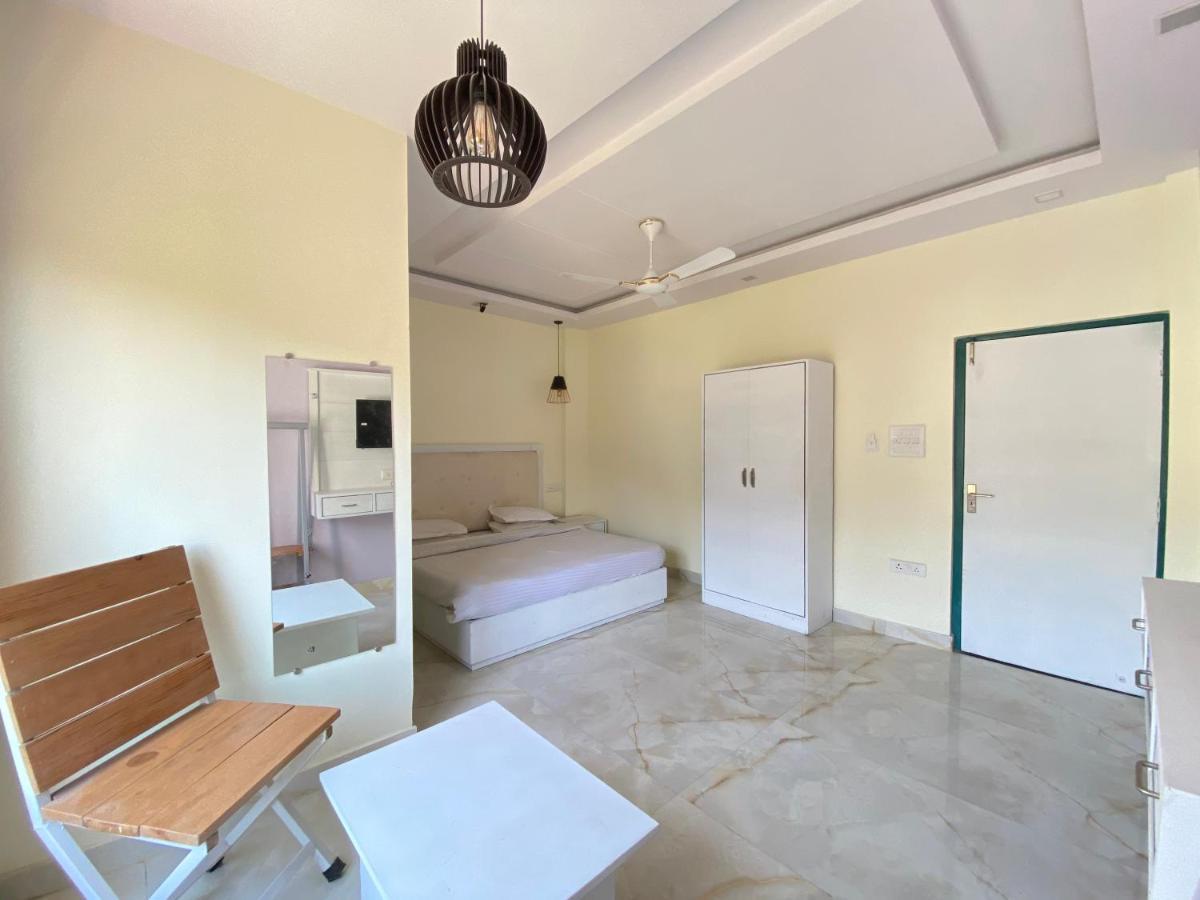 Hostel The Sweven Rishīkesh Exterior foto