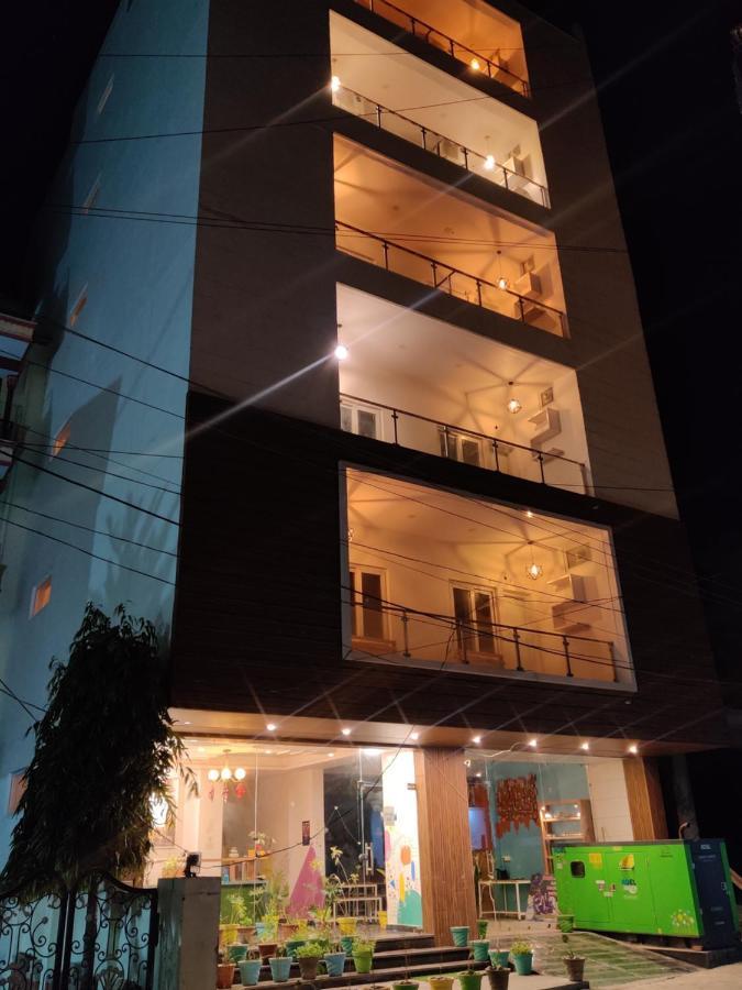Hostel The Sweven Rishīkesh Exterior foto